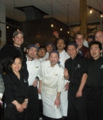 Tom_Welling_Vancouver_Tojo27s_restaurant_26-03-11__03.jpg